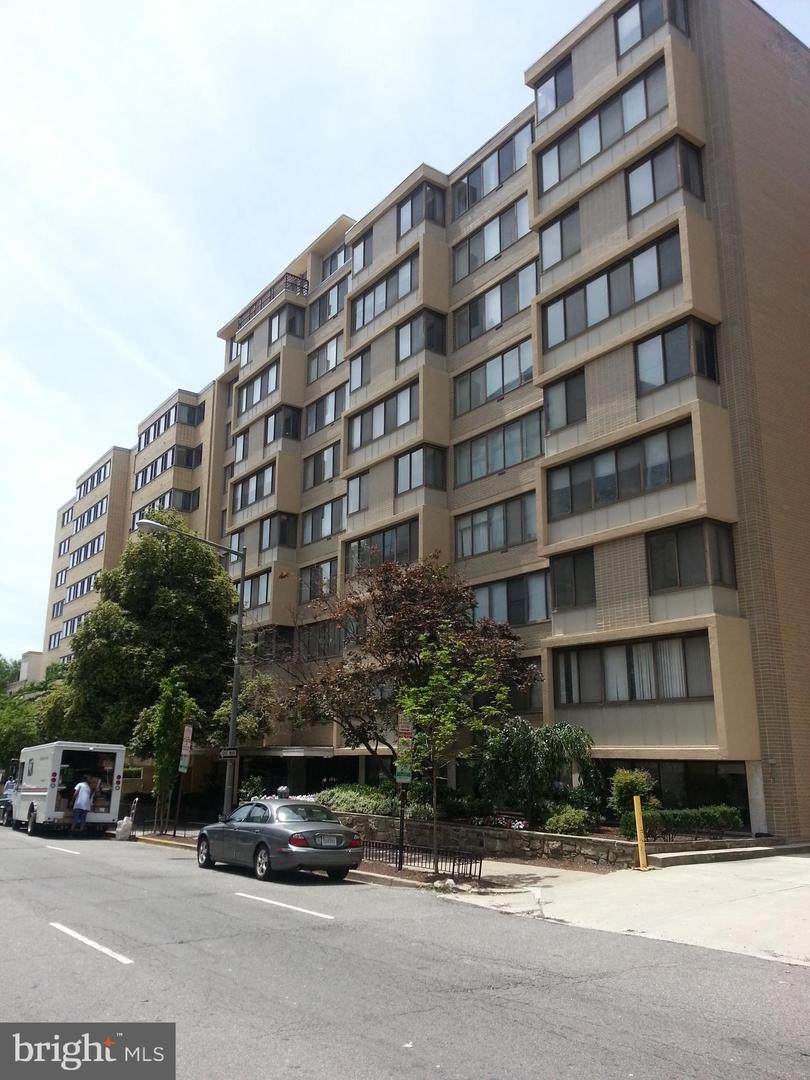 522 21ST Street - Photo 1