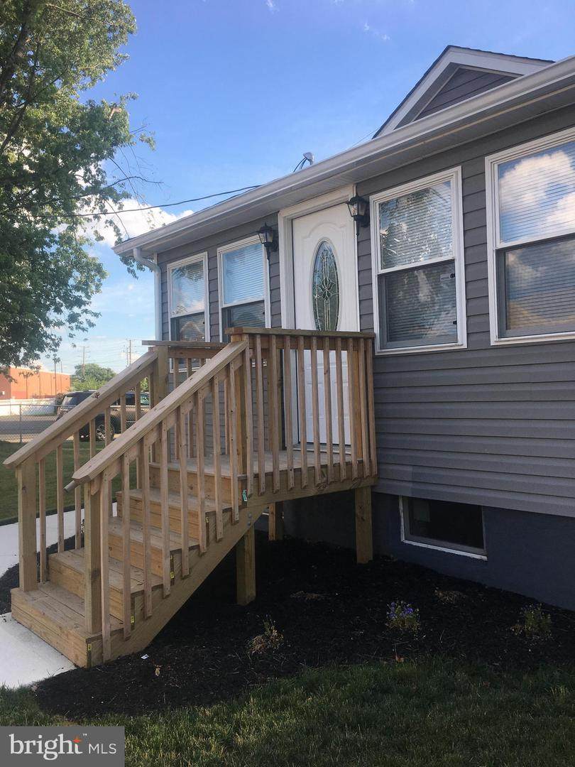 908 Cherry Street - Photo 1