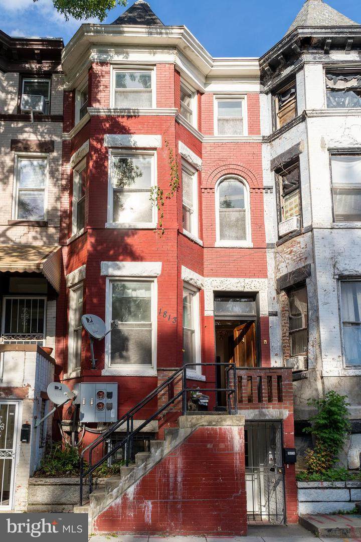 1813 Capitol Street - Photo 1