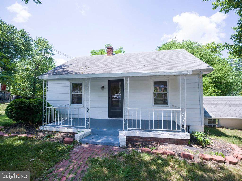 2701 Ocala Avenue - Photo 1