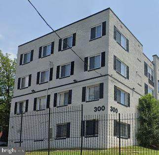 300 37TH Street - Photo 1