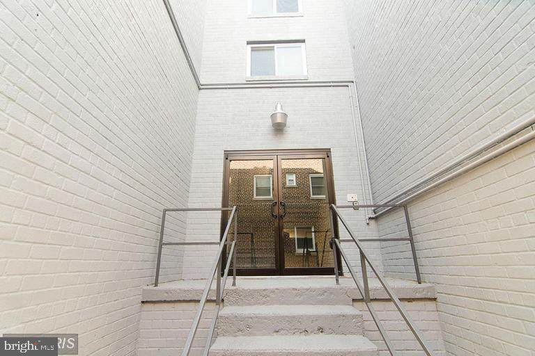 1679 W Street - Photo 1