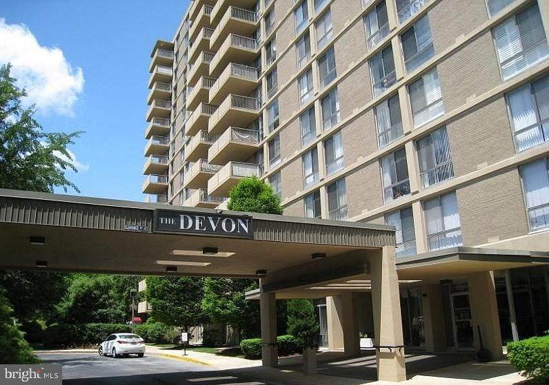 2401 Pennsylvania Avenue - Photo 1