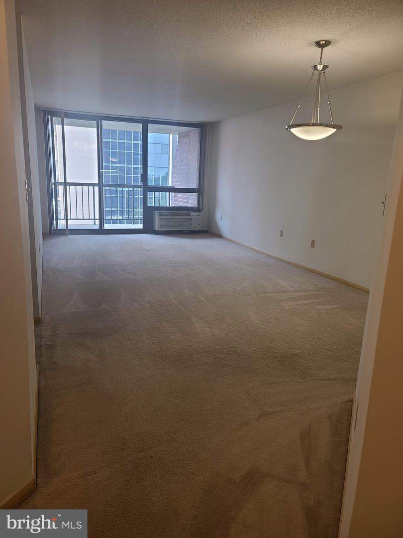 233 6TH Street - Photo 1