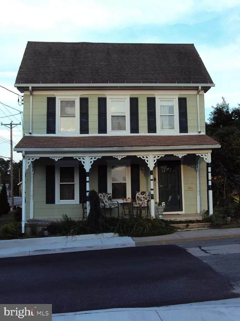 14 4TH Street - Photo 1