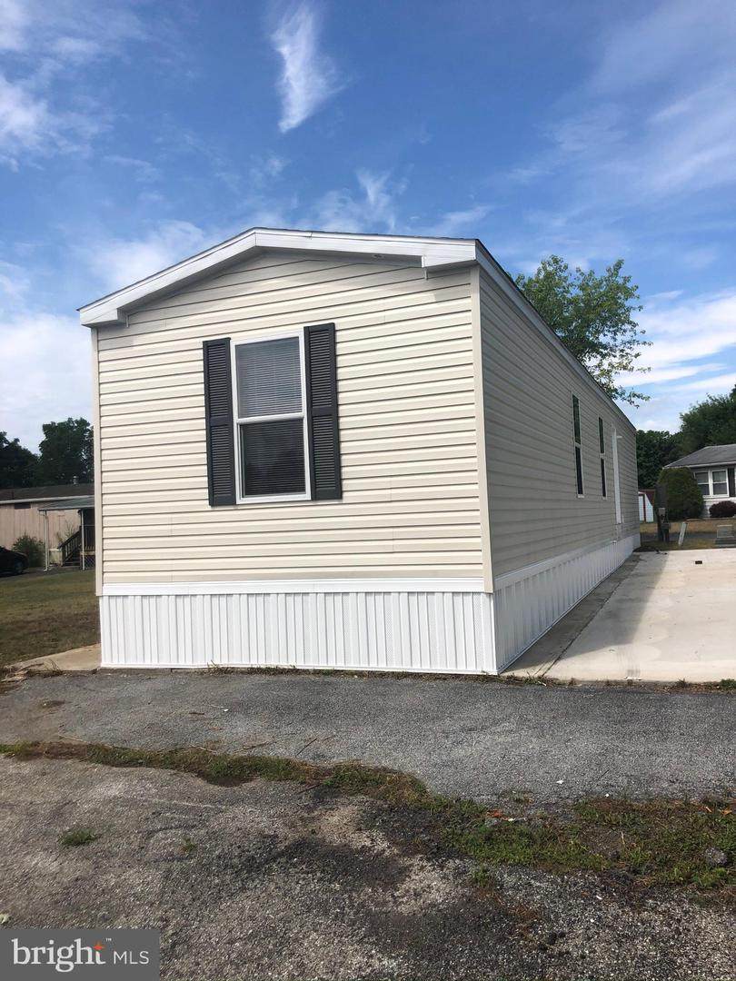 40 Davis St - Photo 1