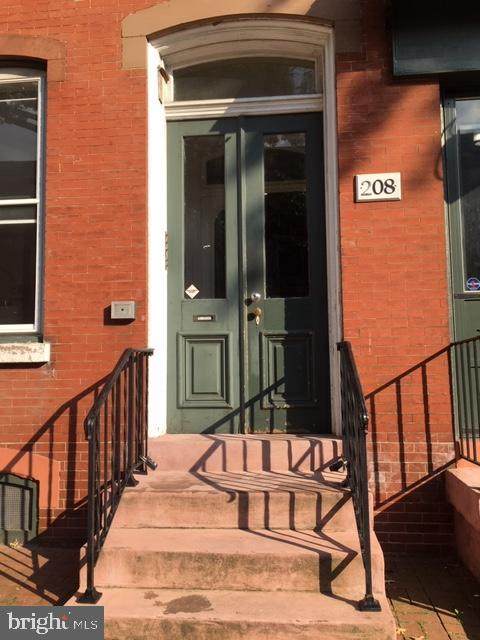 208 Gay Street - Photo 1