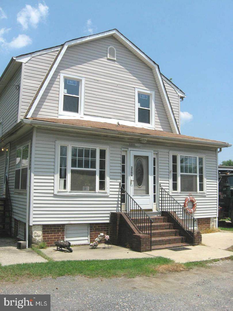 2506 Snyder - Photo 1