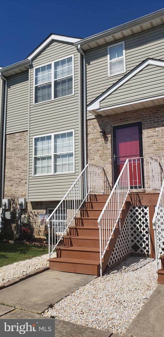 192 Vincent Circle - Photo 1