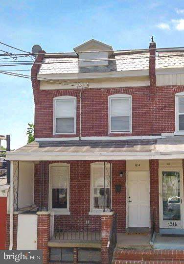 1214 Linden Street - Photo 1