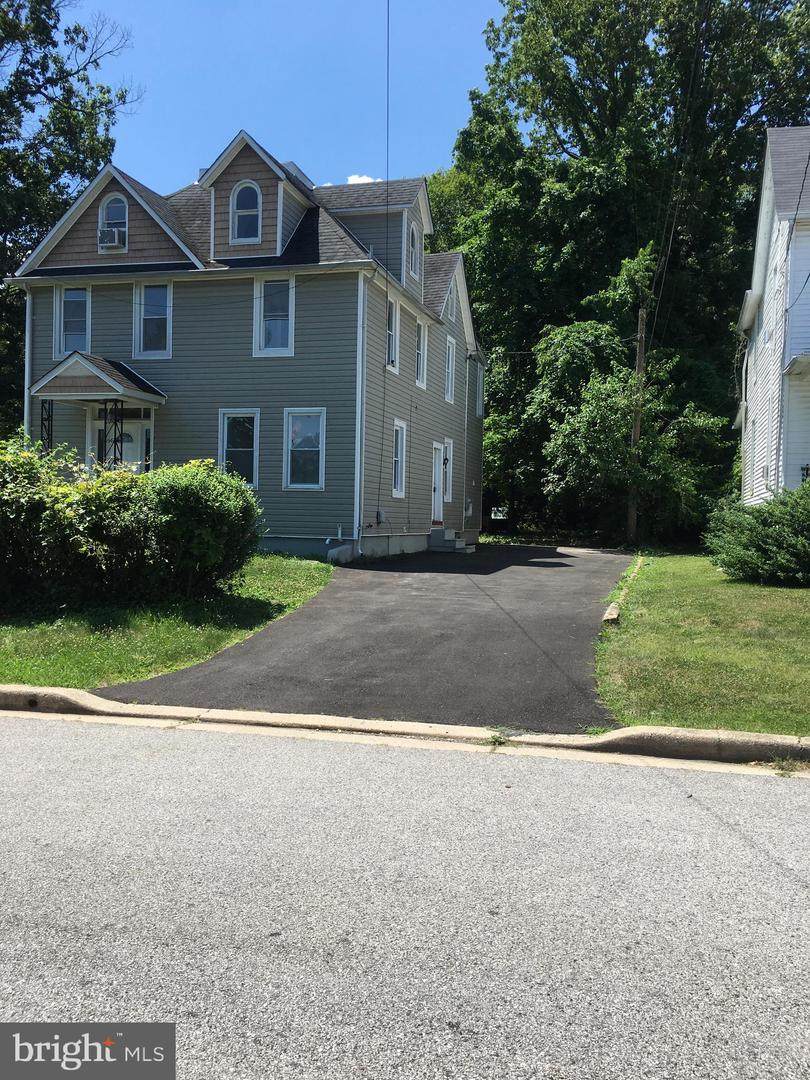 4401 Bayonne Avenue - Photo 1