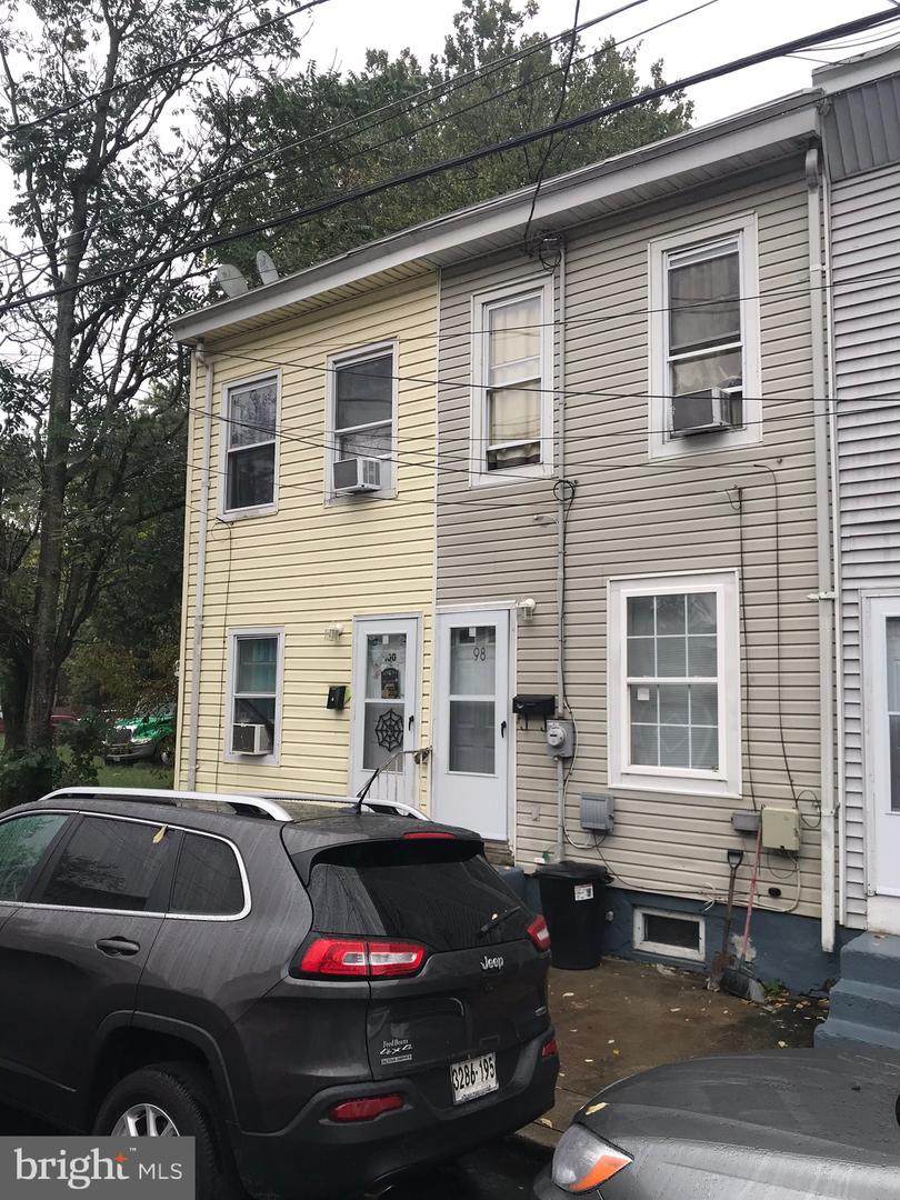 98-100 Breunig Avenue - Photo 1