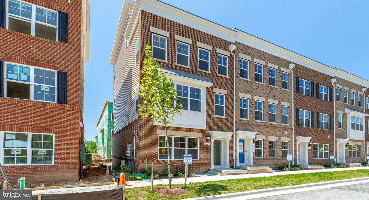 4709 Cherokee Street - Photo 1