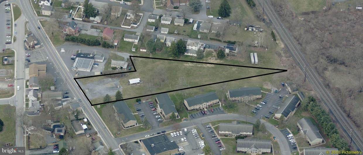 440 WALTON AVENUE HUMMELSTOWN - Photo 1