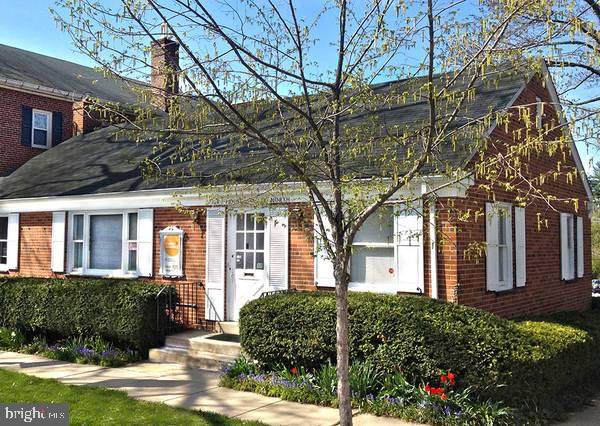 105 3RD Street - Photo 1