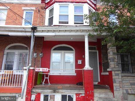 954 Newton Avenue - Photo 1