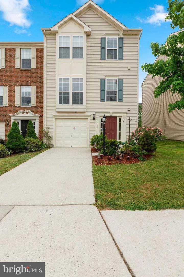 41789 Eloquence Terrace - Photo 1