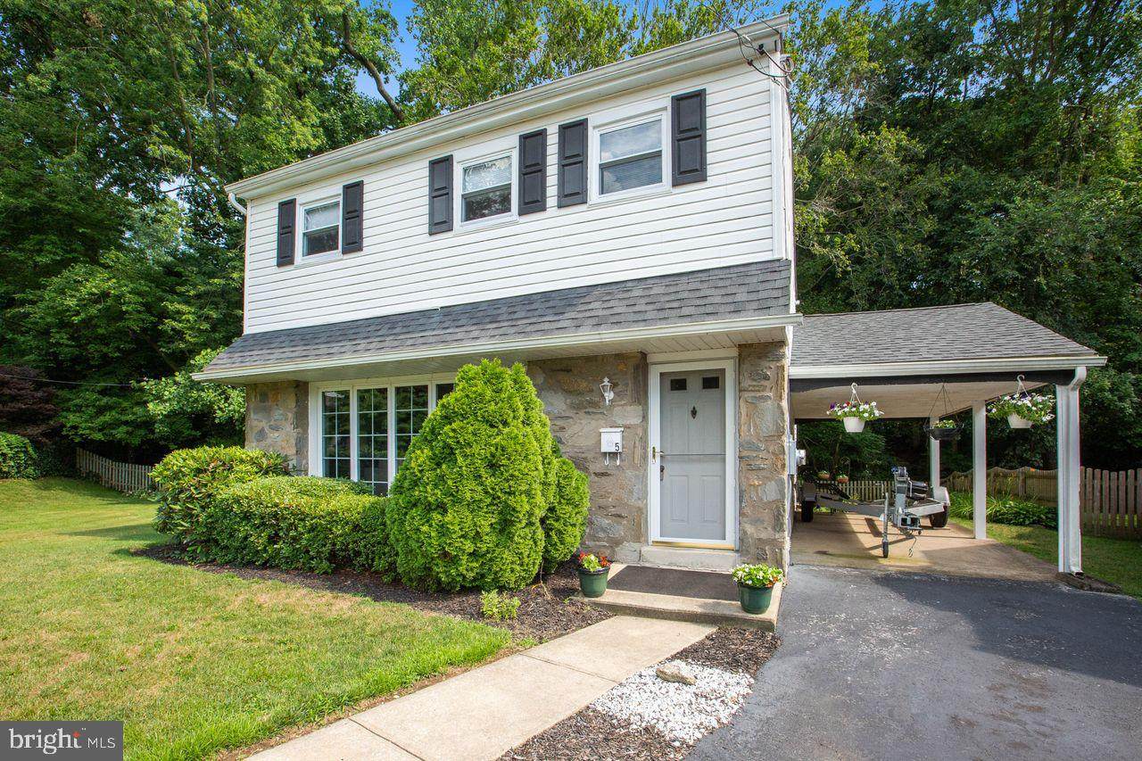 5 Terry Circle - Photo 1