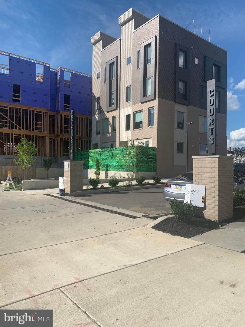 2125 E LEHIGH AVE - Photo 1