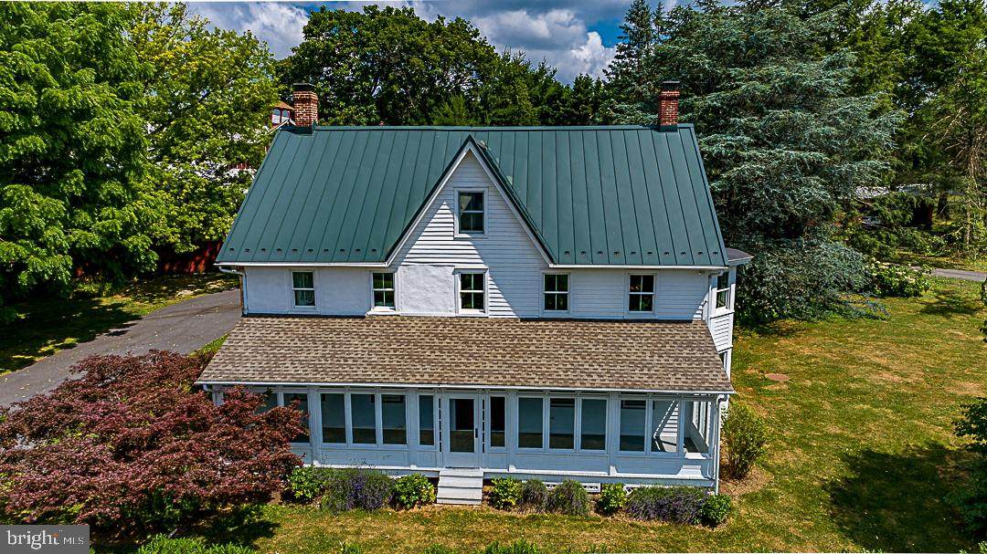 669 Southwood Road - Photo 1
