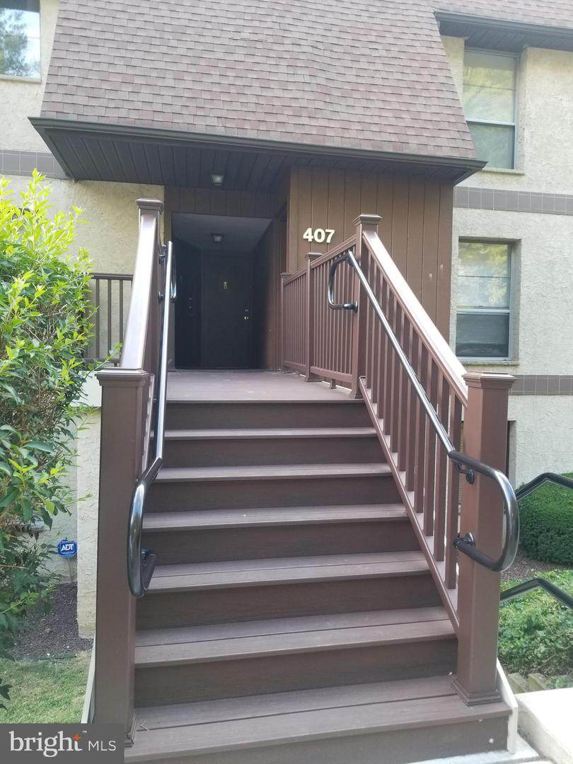 407 Shawmont Avenue - Photo 1