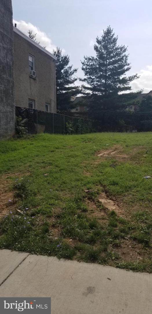1915 24TH Street - Photo 1