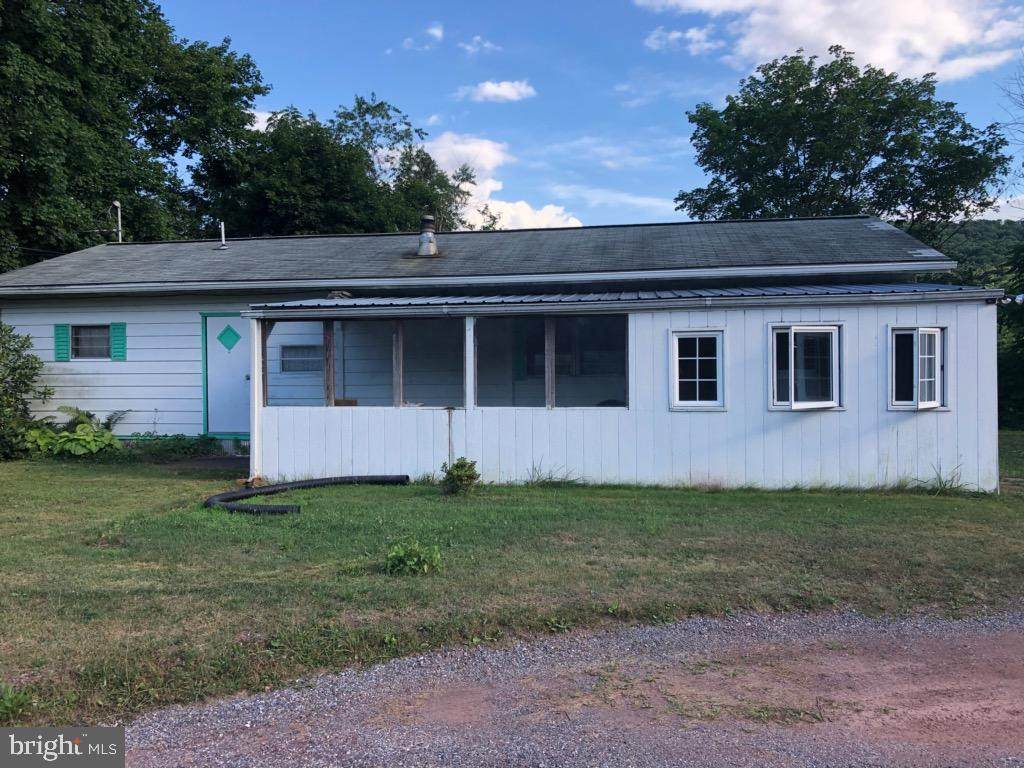 1876 Valley Road - Photo 1