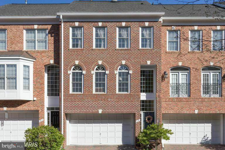 6804 Thompson Crest Court - Photo 1