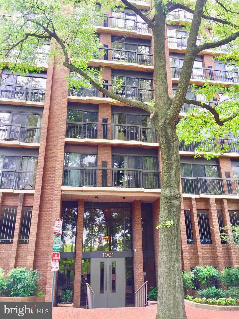 1001 26TH Street - Photo 1