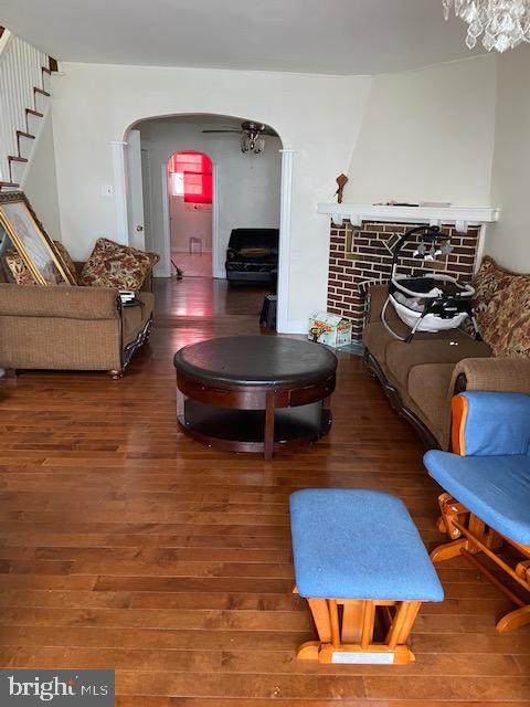 6433 Chelwynde Avenue - Photo 1