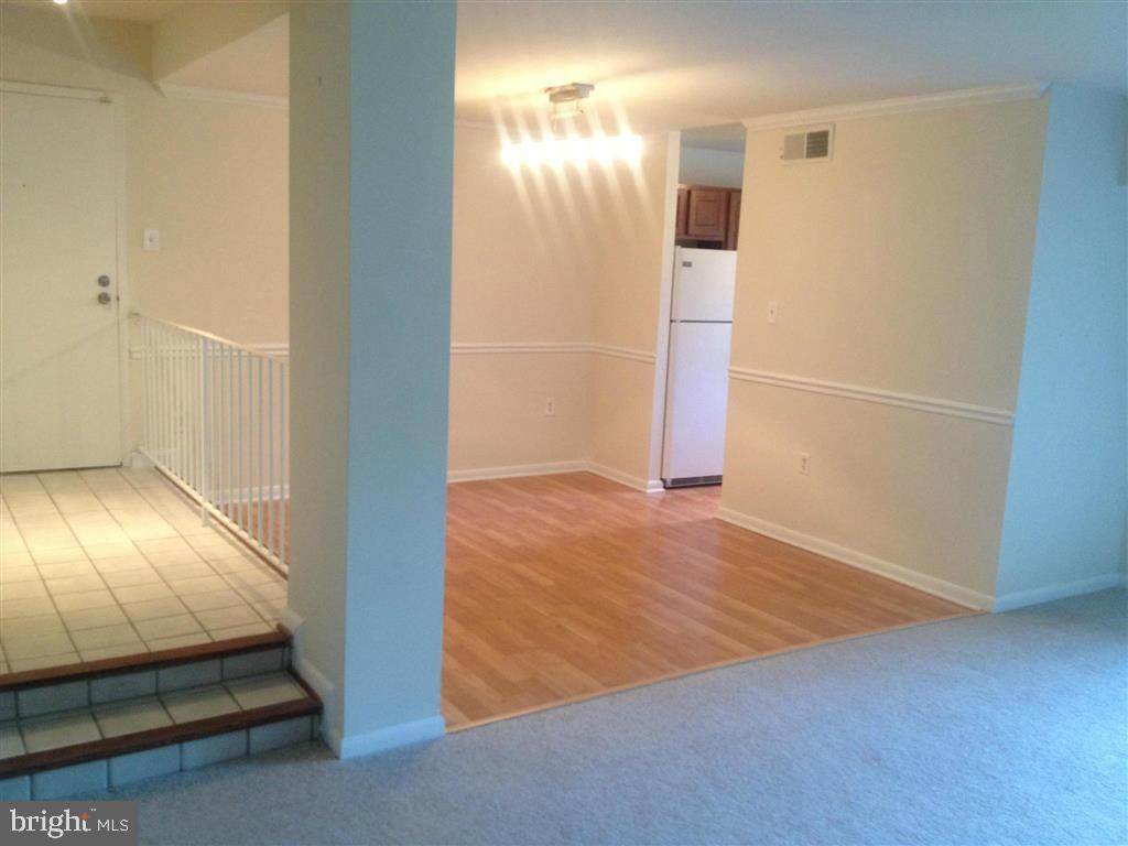 15613 Dorset Road - Photo 1