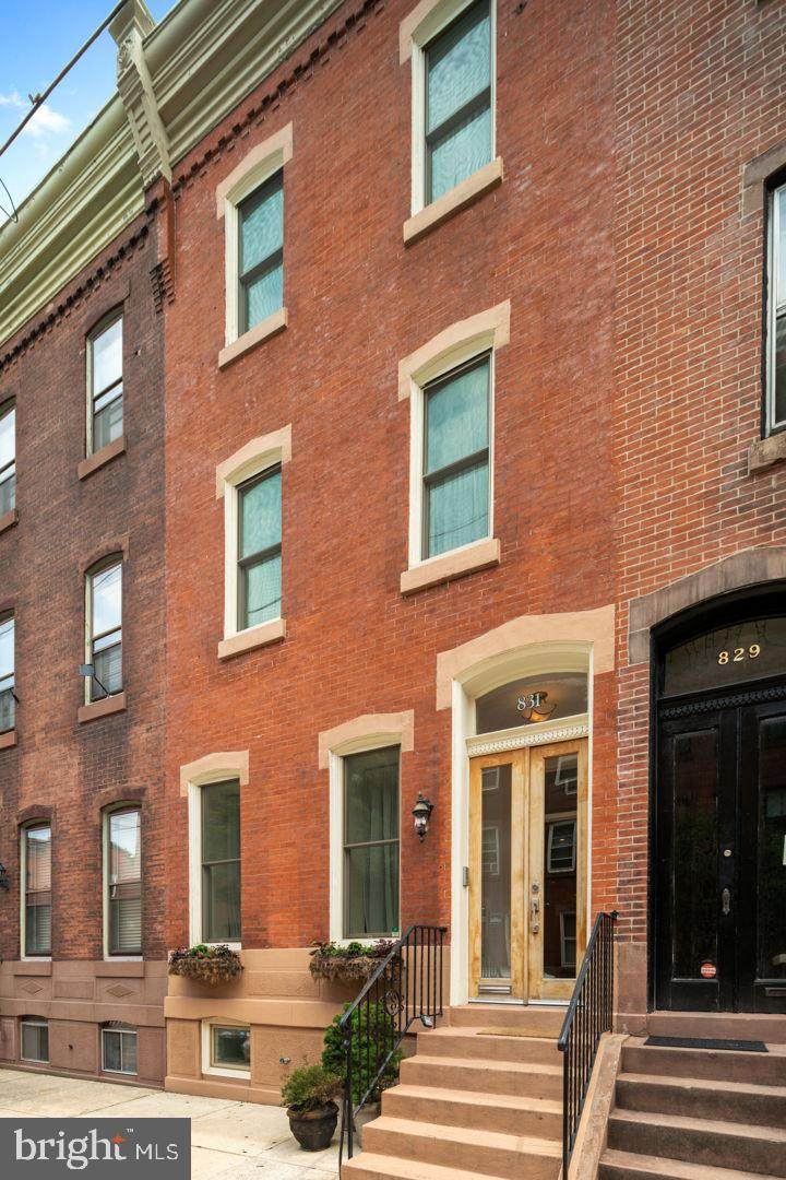 831 24TH Street - Photo 1