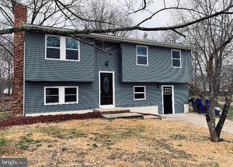 2404 Oakwood Court - Photo 1