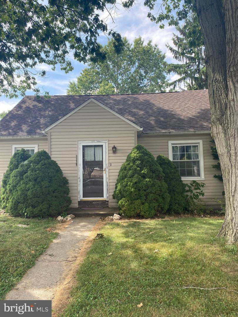 188 4TH Street - Photo 1