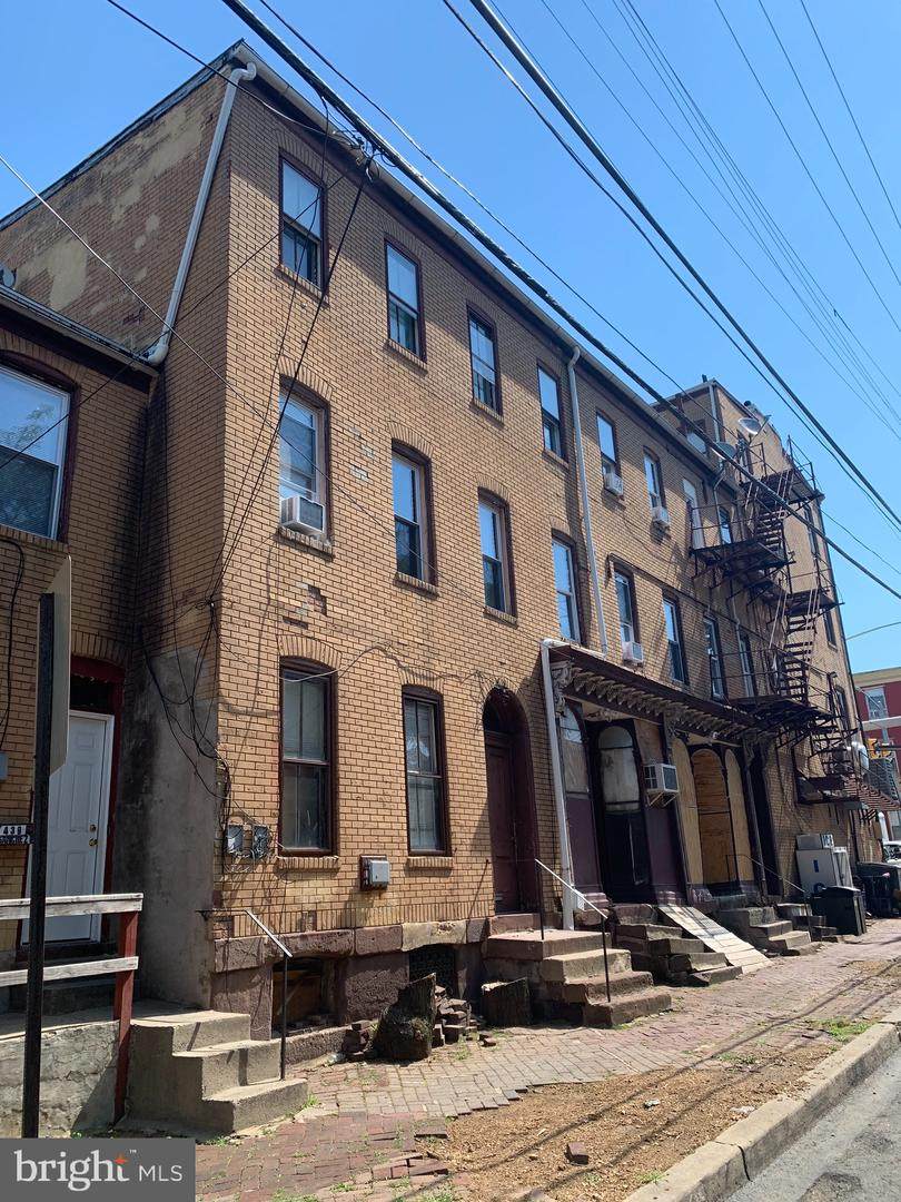 246 5TH Street - Photo 1