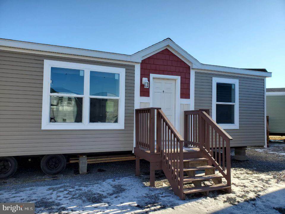 127 Southside Drive - Photo 1