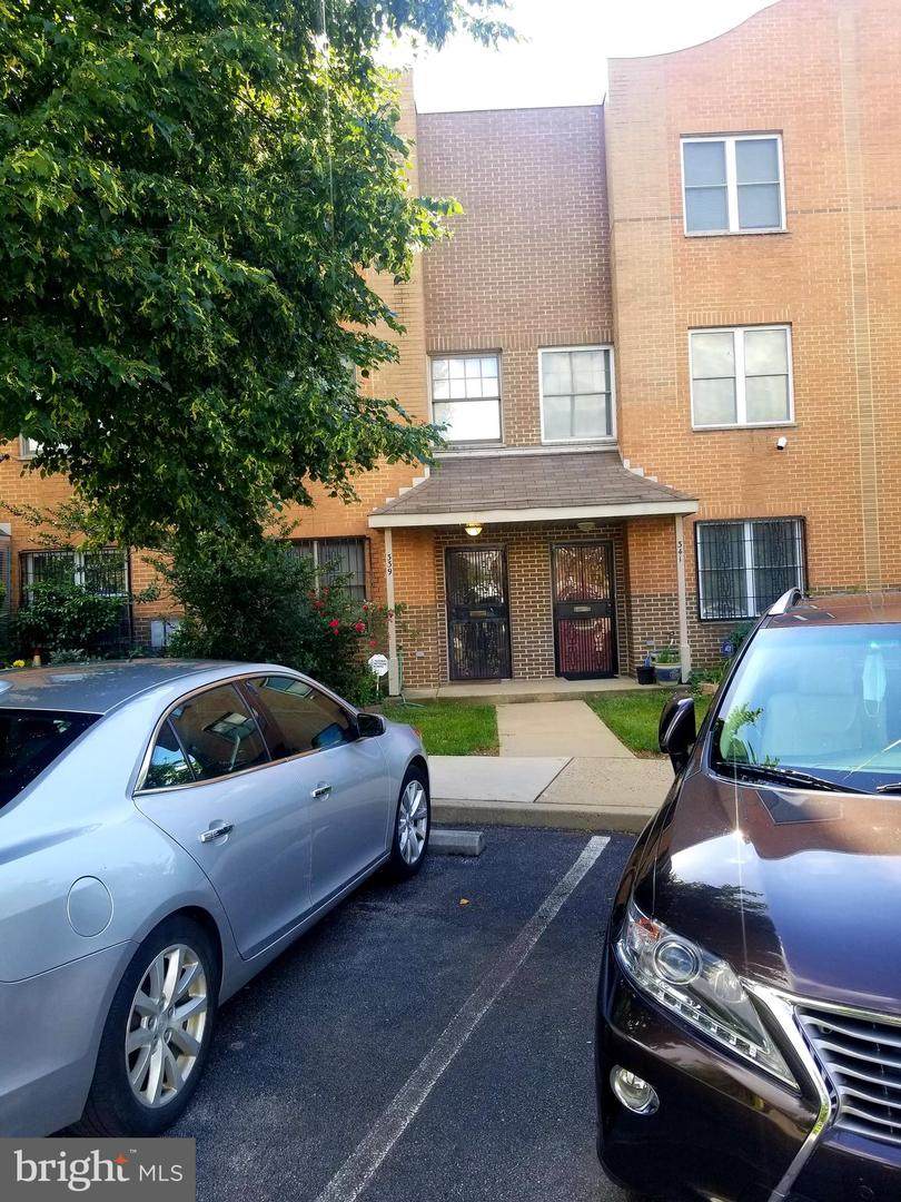 339 9TH Street - Photo 1