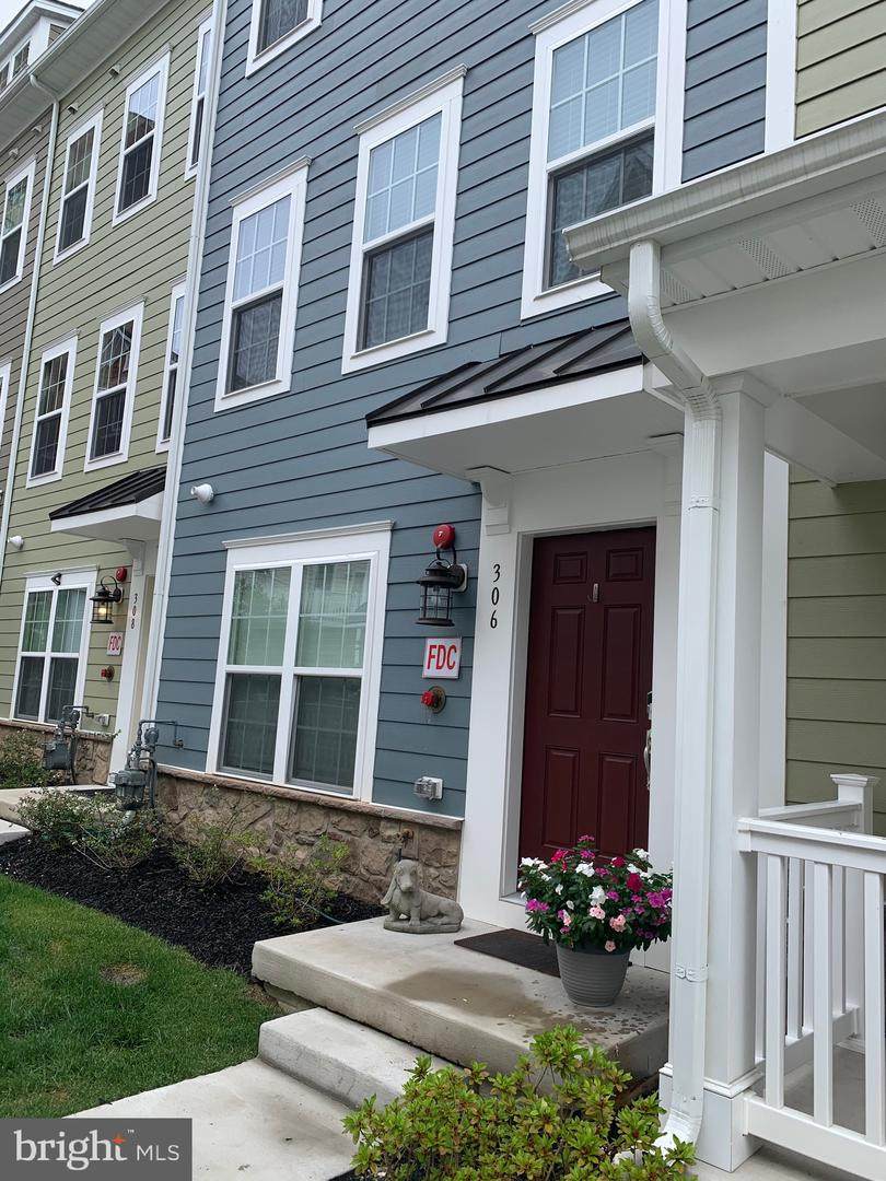306 Davage Lane - Photo 1