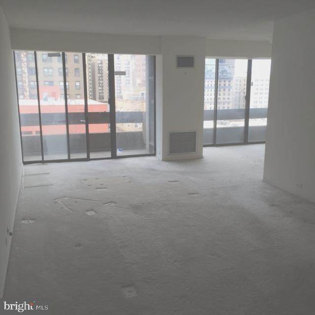 1326-42 Spruce Street - Photo 1