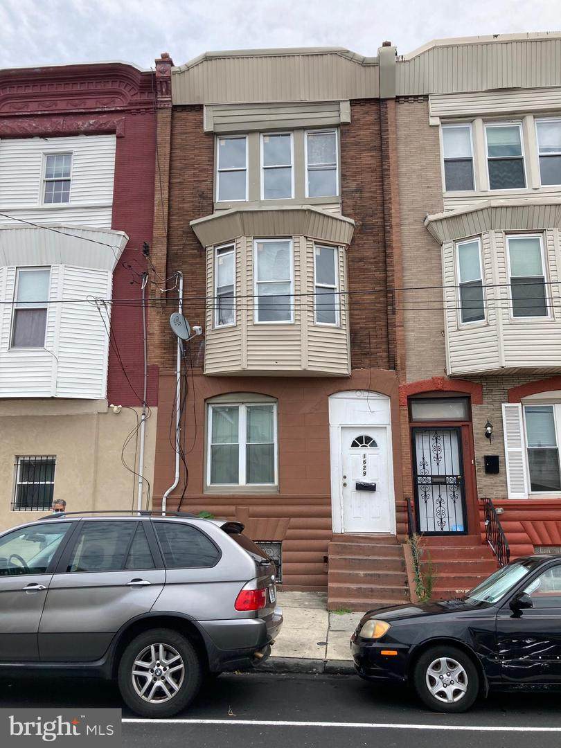 1629 22ND Street - Photo 1