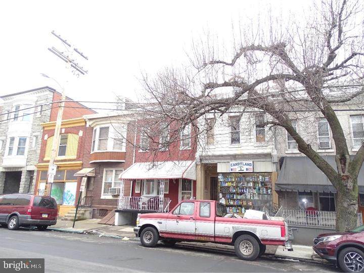 538 10TH Street - Photo 1