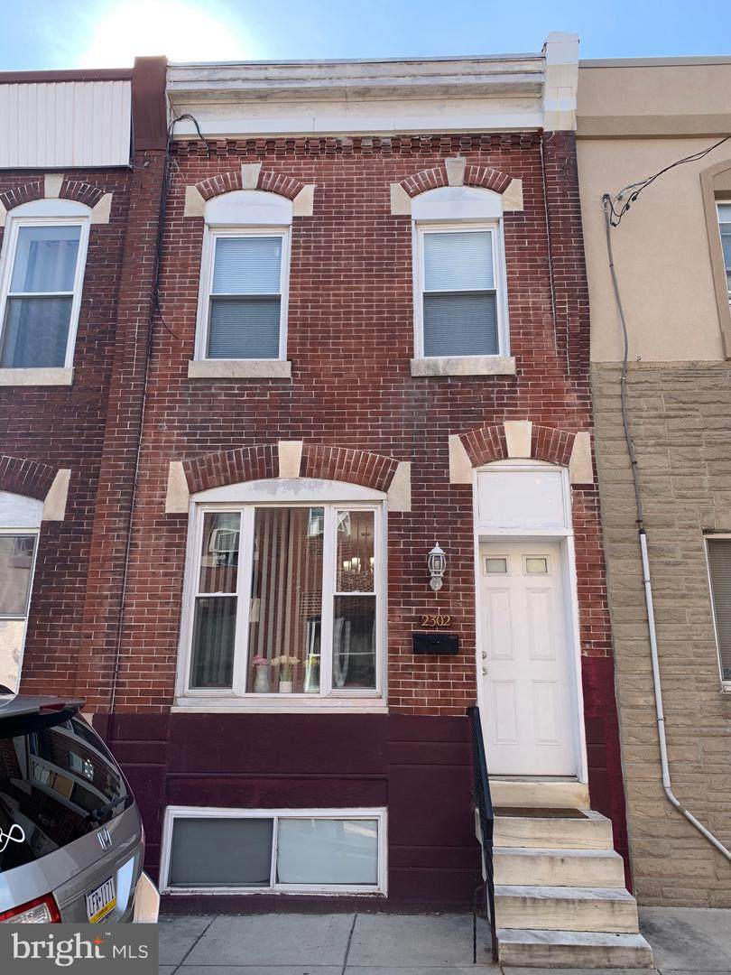 2302 Darien Street - Photo 1