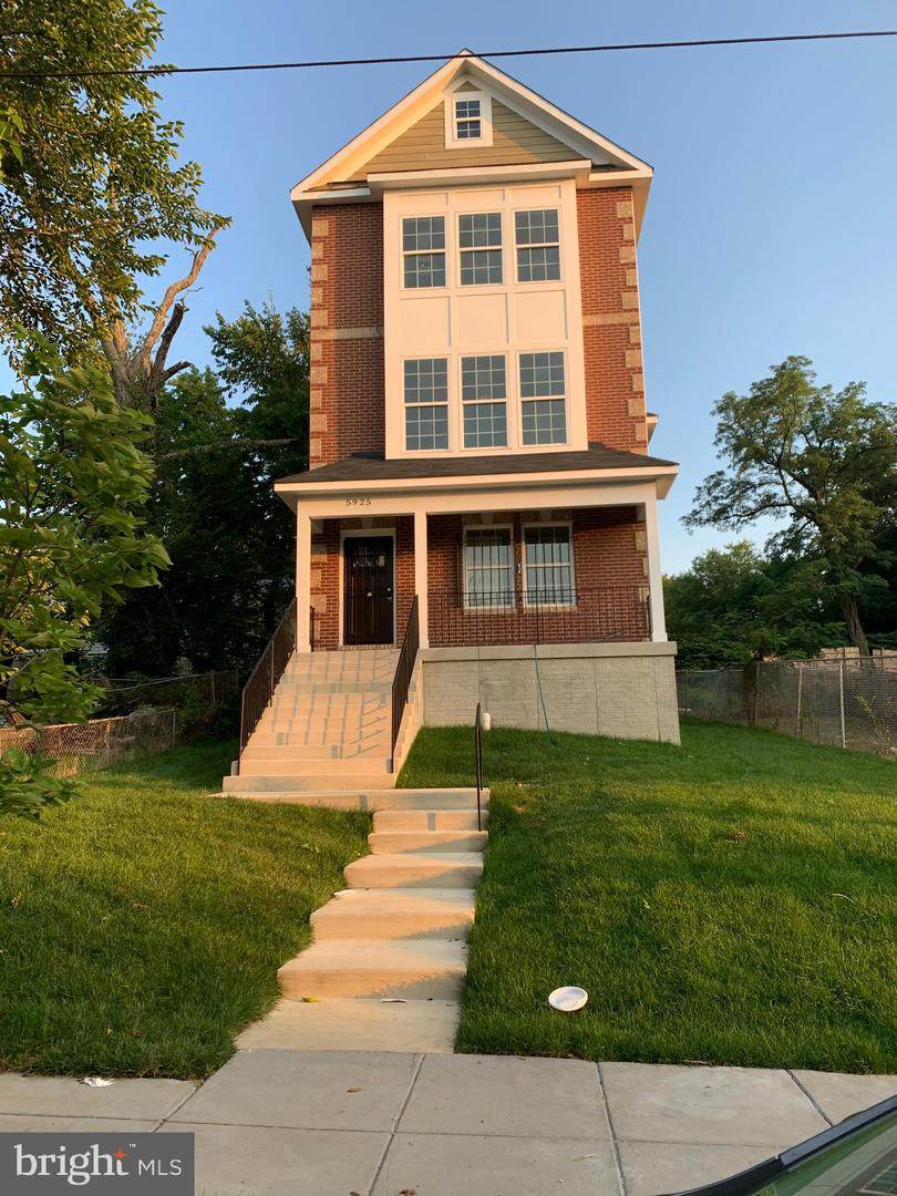 5925 Foote Street - Photo 1