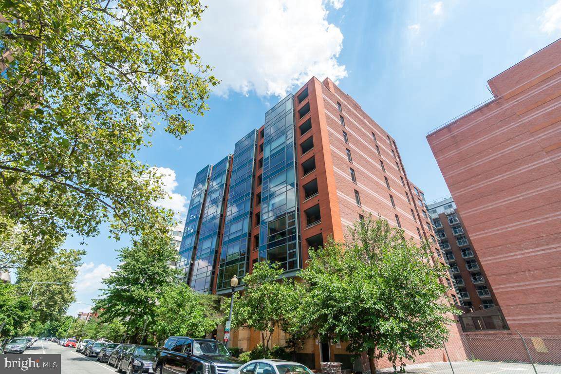 1117 10TH Street - Photo 1