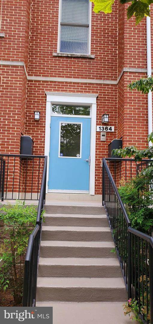 1364 Monroe Street - Photo 1