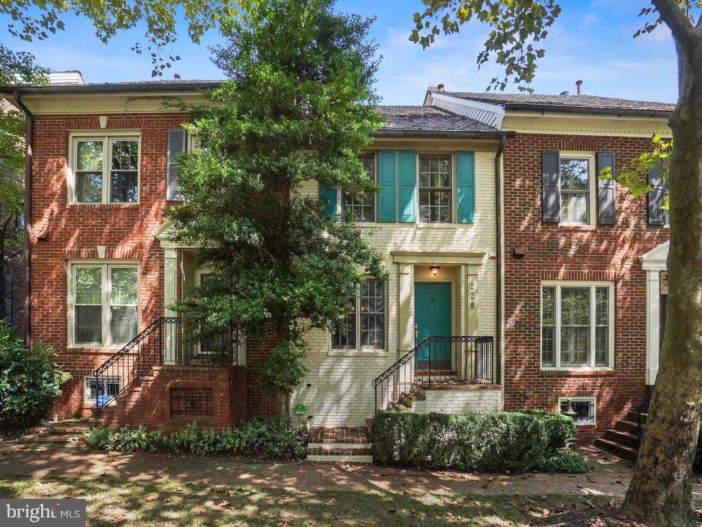 229 Beckwith Street - Photo 1