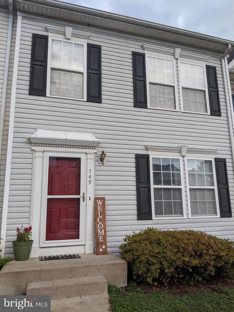 749 Colonels Court - Photo 1