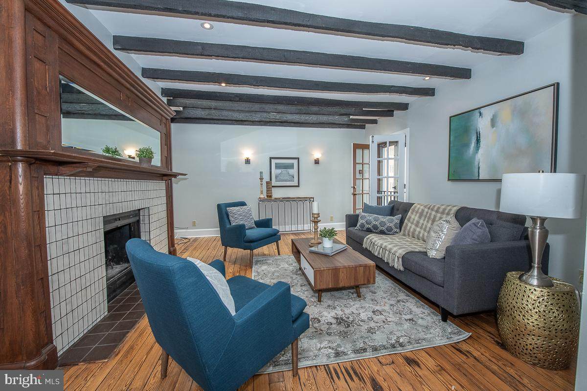 1017 Spruce Street - Photo 1