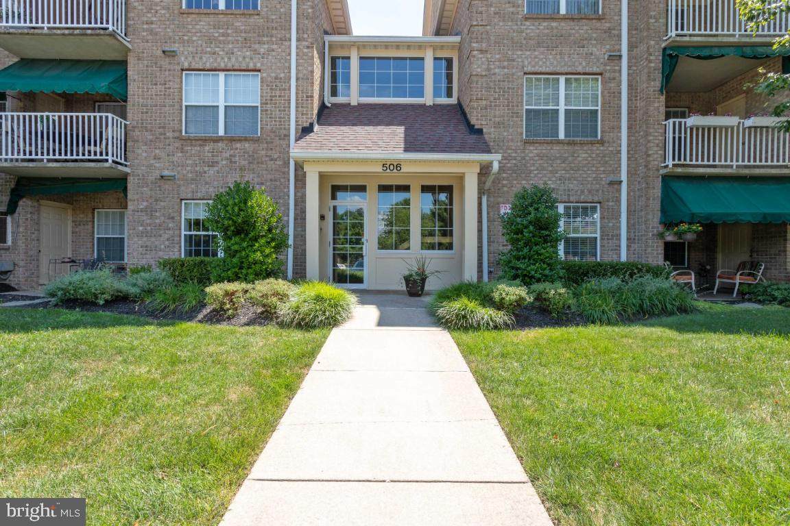 506 Limerick Circle - Photo 1