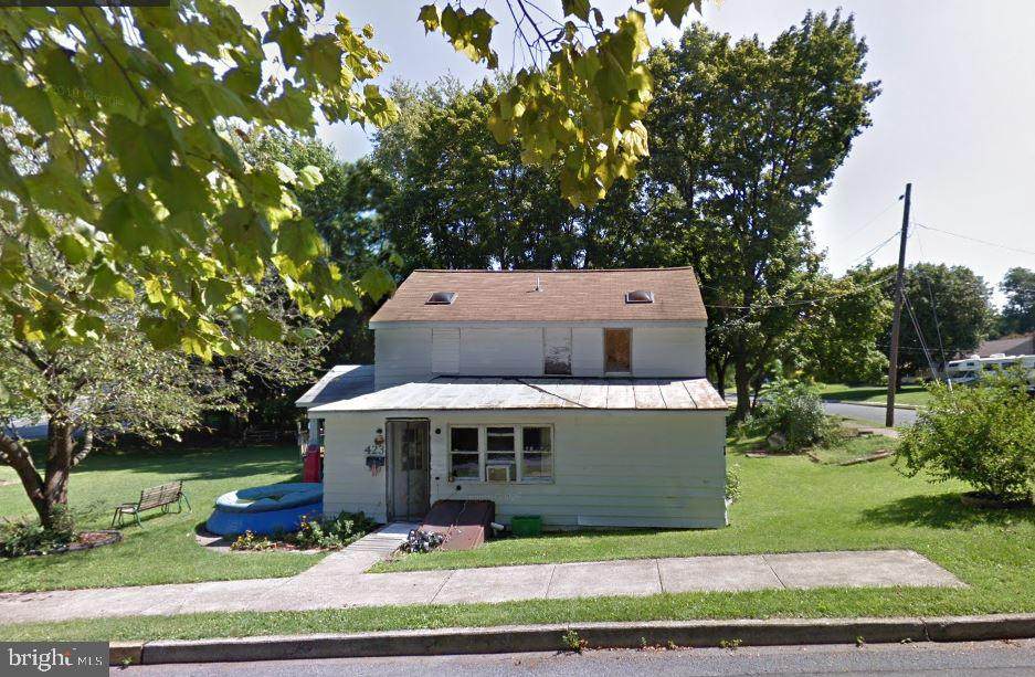 423 Maplewood Avenue - Photo 1